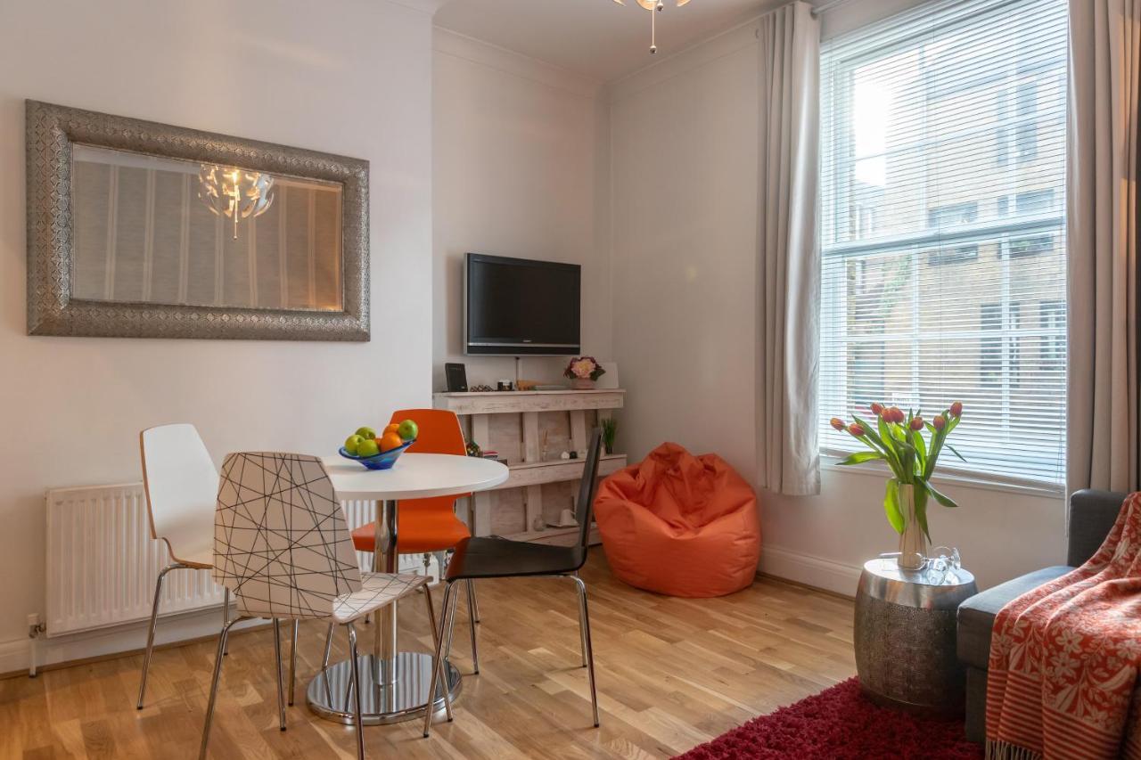 The Wanderlust - 1 Bedroom Apartment L Sleeps 4 With Sofa Bed L Prime Location Plus Free Wifi L Perfect For Business & Leisure Travelers L 15Percent Off Weekly & 20Percent Off Monthly Stays! London Eksteriør bilde