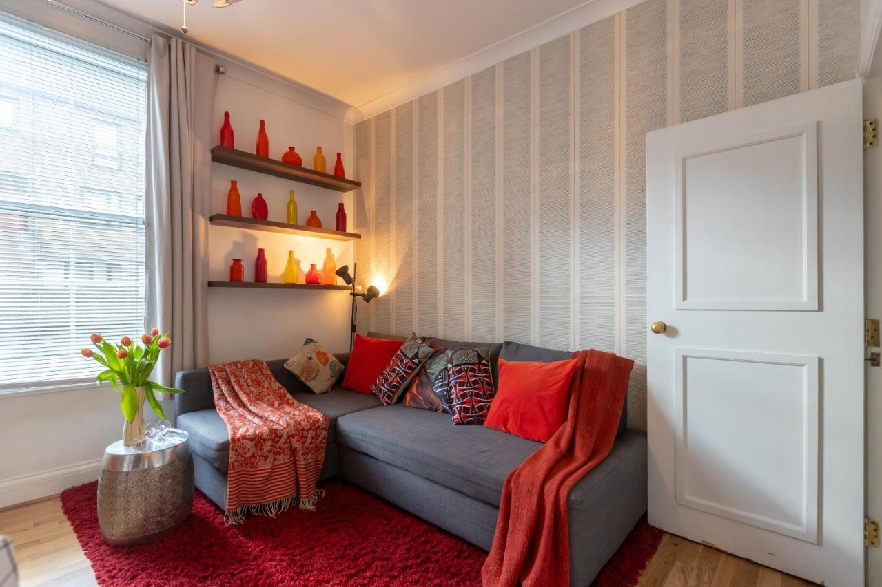 The Wanderlust - 1 Bedroom Apartment L Sleeps 4 With Sofa Bed L Prime Location Plus Free Wifi L Perfect For Business & Leisure Travelers L 15Percent Off Weekly & 20Percent Off Monthly Stays! London Eksteriør bilde